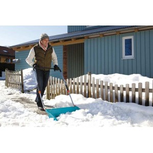 Скрепер для уборки снега Gardena 70 см (03260-20)