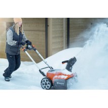 Husqvarna ST 143i и ST 253i: новый стандарт удобства в уборке снега Husqvarna ST 143i и ST 253i: новый стандарт удобства в уборке снега